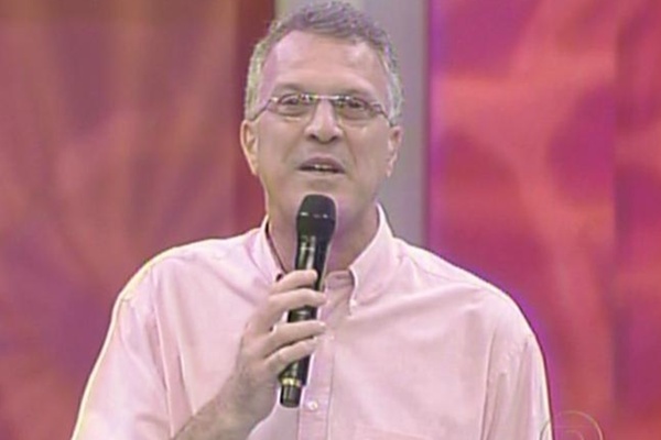 Pedro Bial usa a expressão anauê